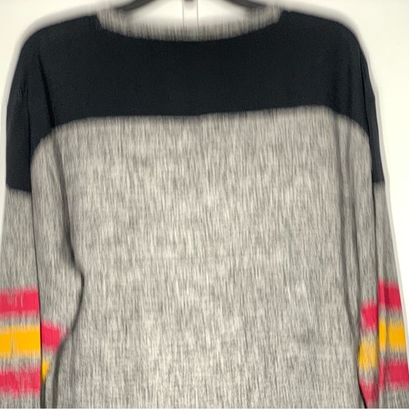 Red Jacket Calgary Flames Long Sleeve Tee in Grey - Picture 5 of 10